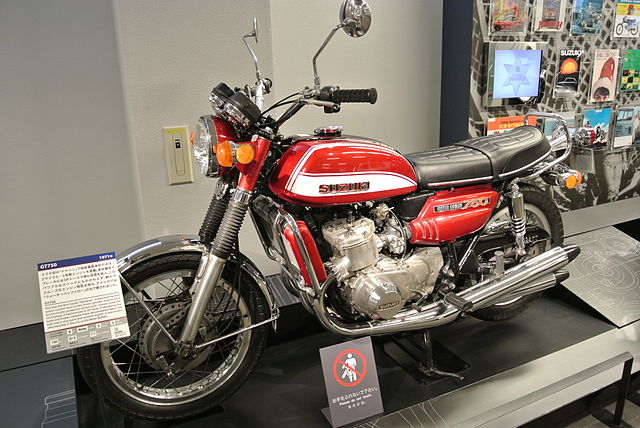 640px Suzuki GS750